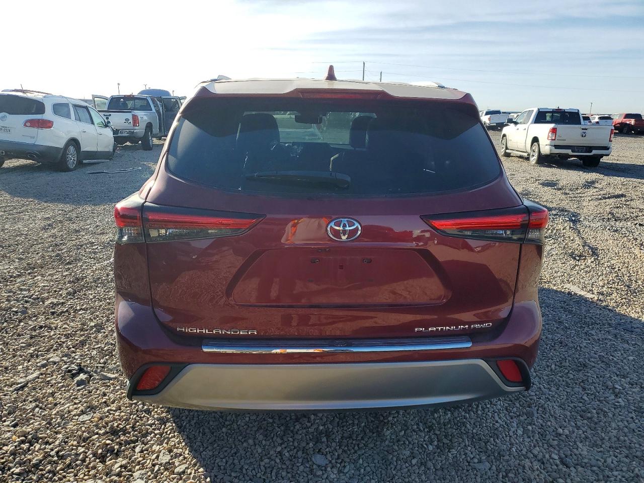 2021 TOYOTA HIGHLANDER PLATINUM photo 6