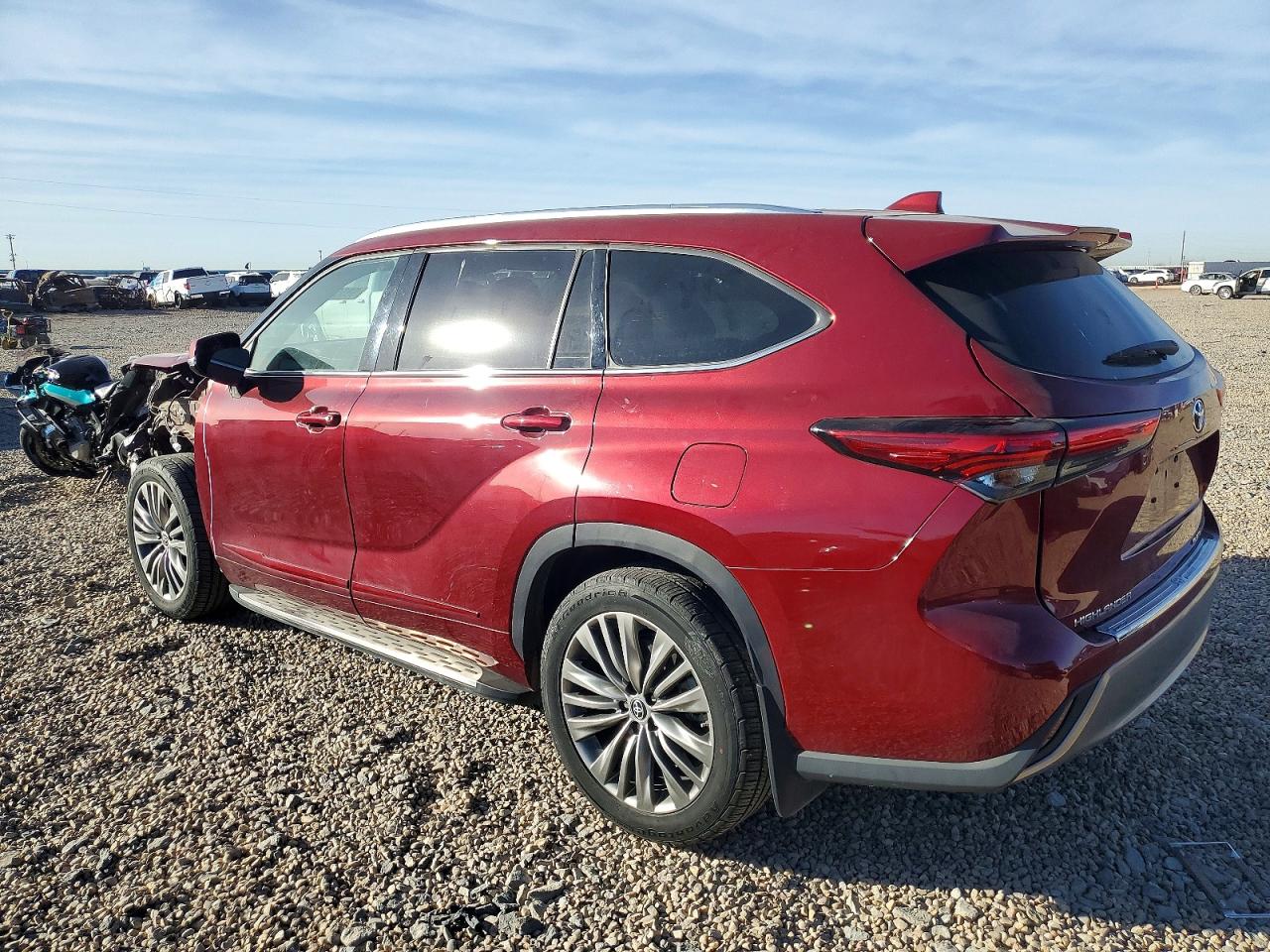 2021 TOYOTA HIGHLANDER PLATINUM photo 2