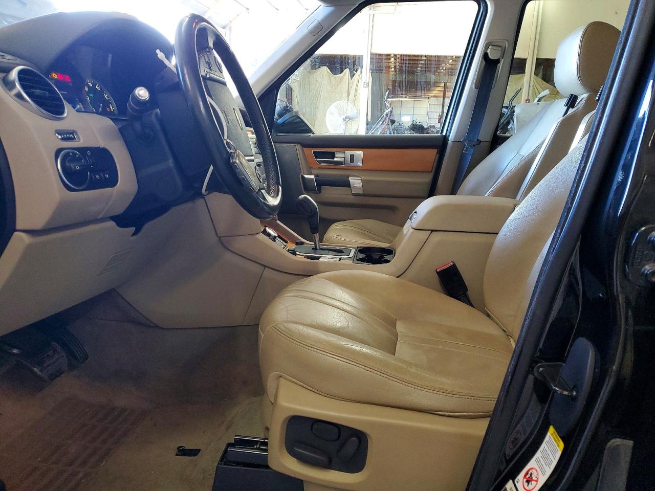 2013 LAND ROVER LR4 HSE photo 13