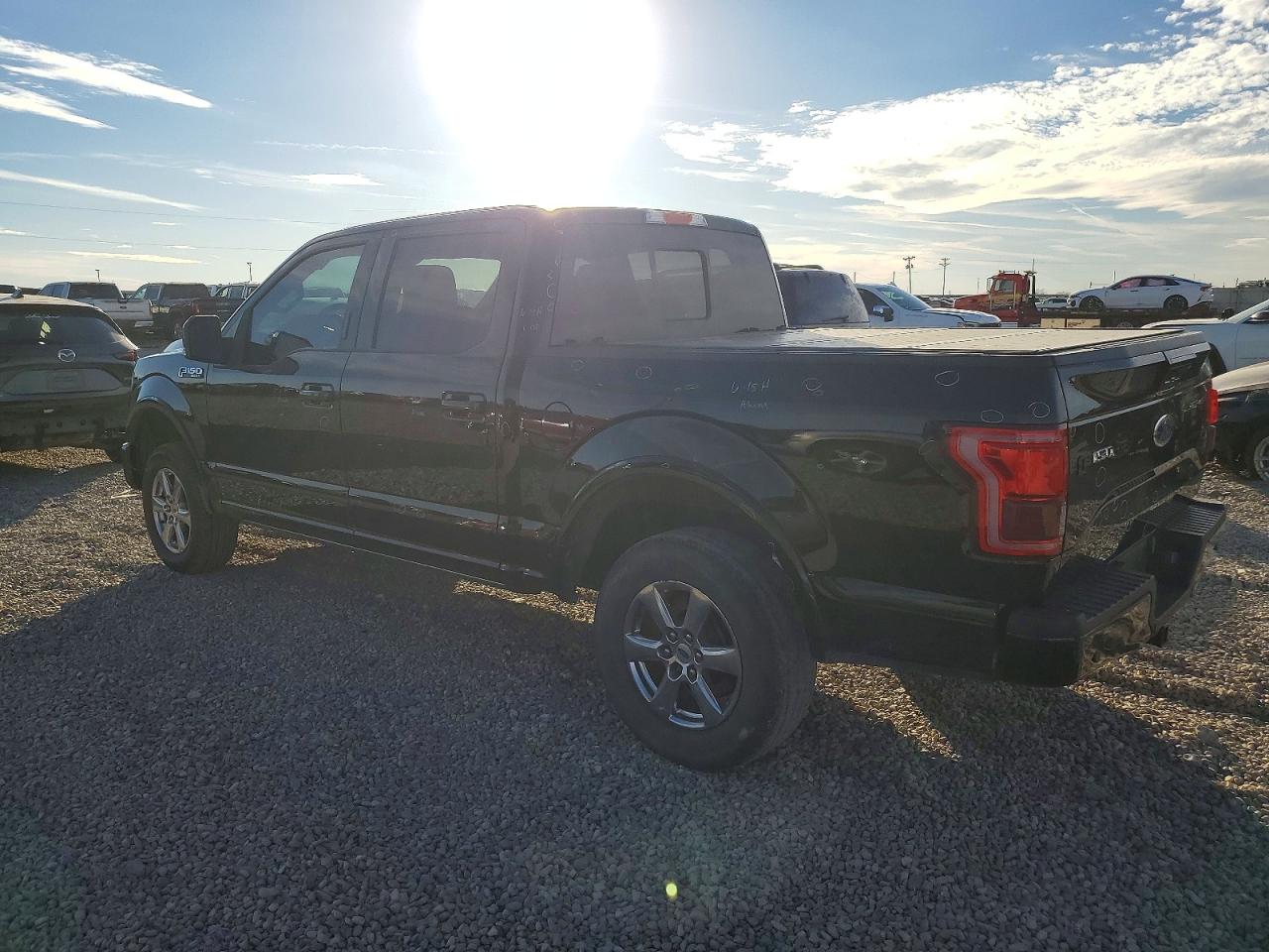 2017 FORD F150 SUPERCREW photo 2