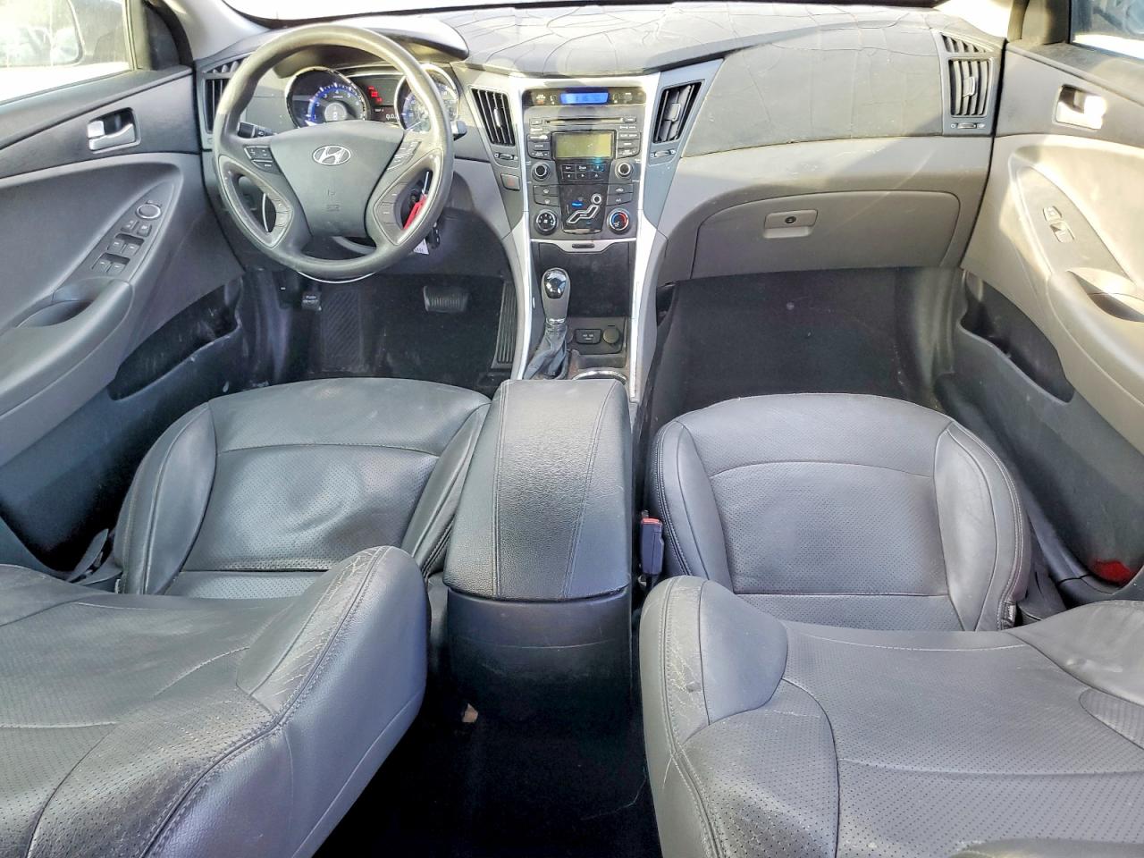 2013 HYUNDAI SONATA GLS photo 22