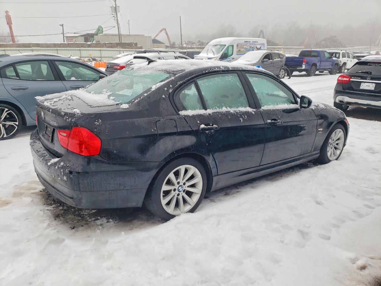 2011 BMW 328 XI SULEV photo 3