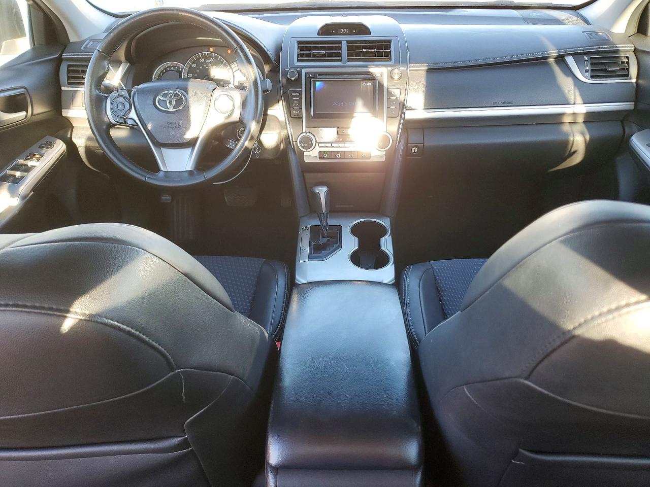 2013 TOYOTA CAMRY L photo 15