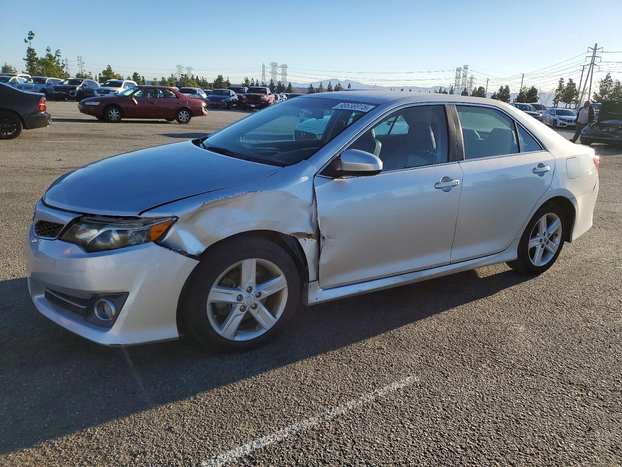 2013 TOYOTA CAMRY