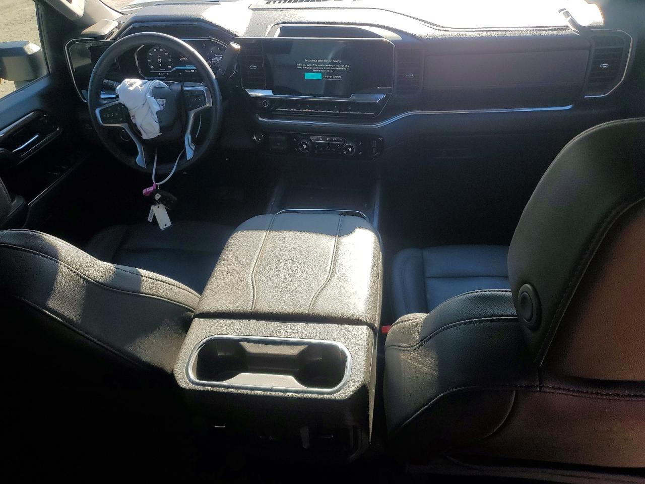 2024 CHEVROLET SILVERADO K2500 HEAVY DUTY LT photo 8