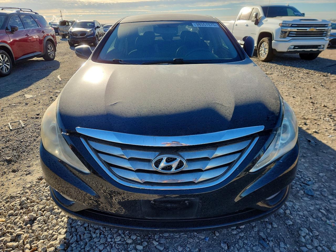 2013 HYUNDAI SONATA SE photo 5