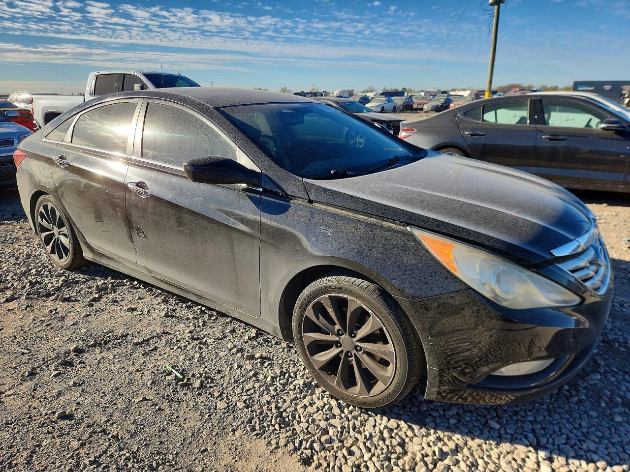 2013 HYUNDAI SONATA SE photo 4