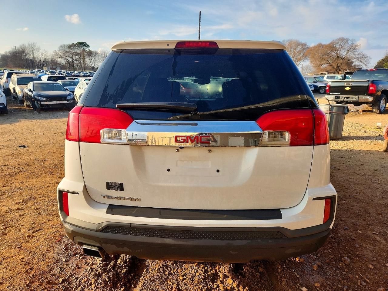 2017 GMC TERRAIN SLE photo 6