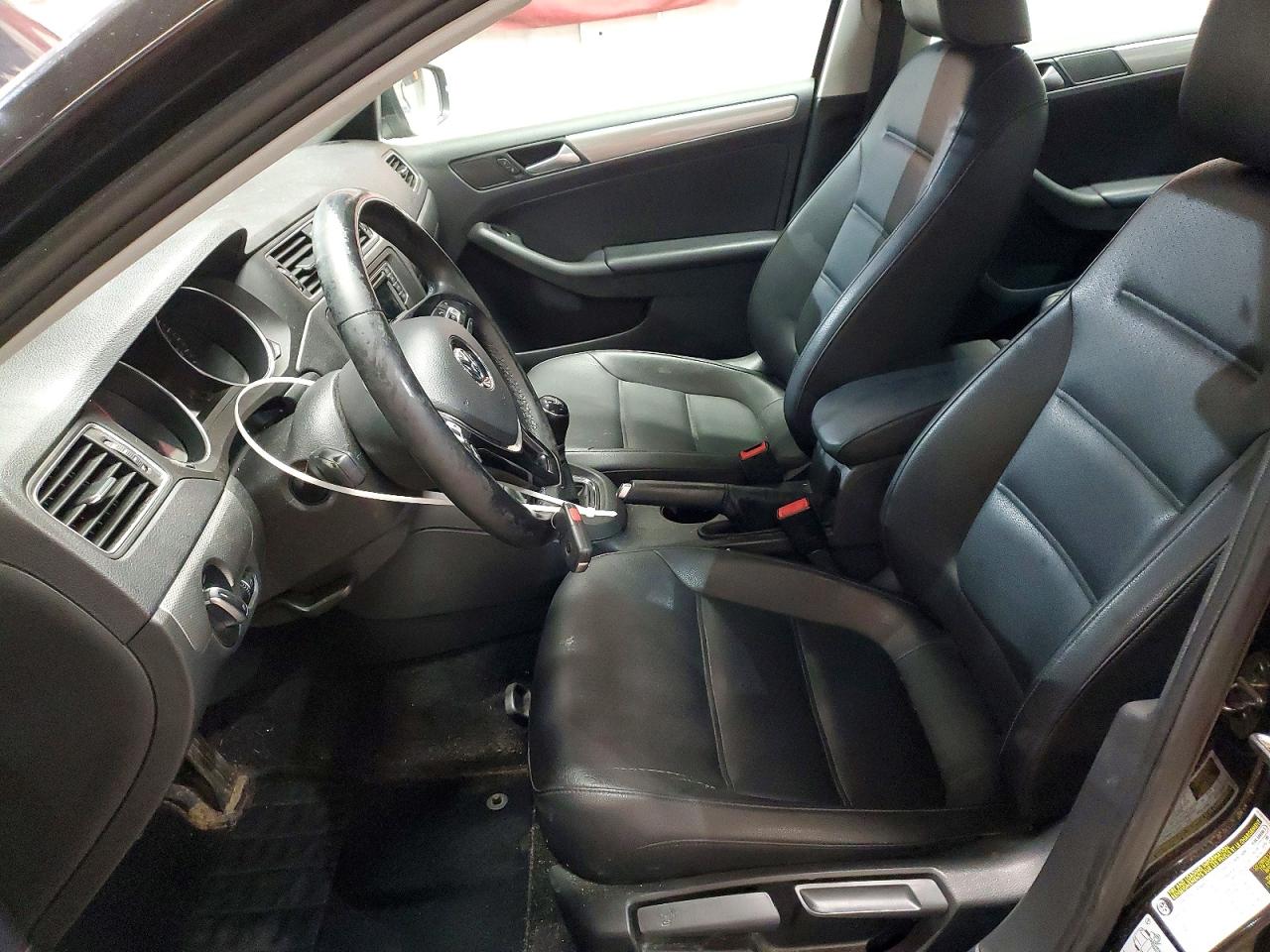 2018 VOLKSWAGEN JETTA SE photo 7