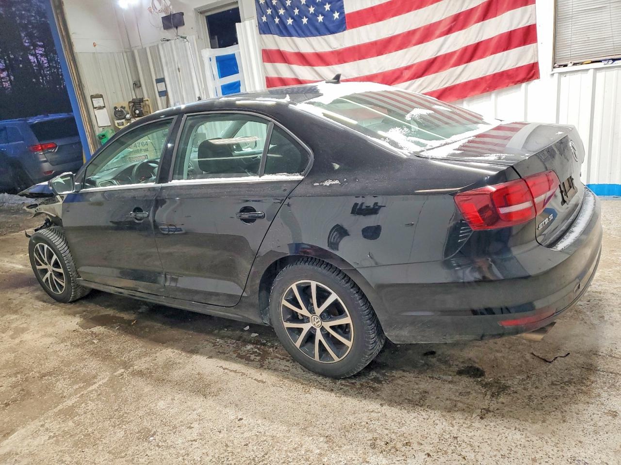 2018 VOLKSWAGEN JETTA SE photo 2