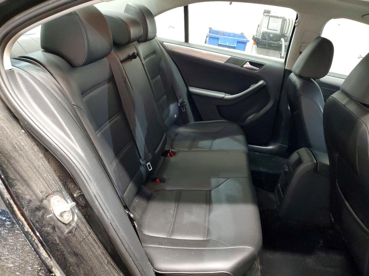 2018 VOLKSWAGEN JETTA SE photo 10