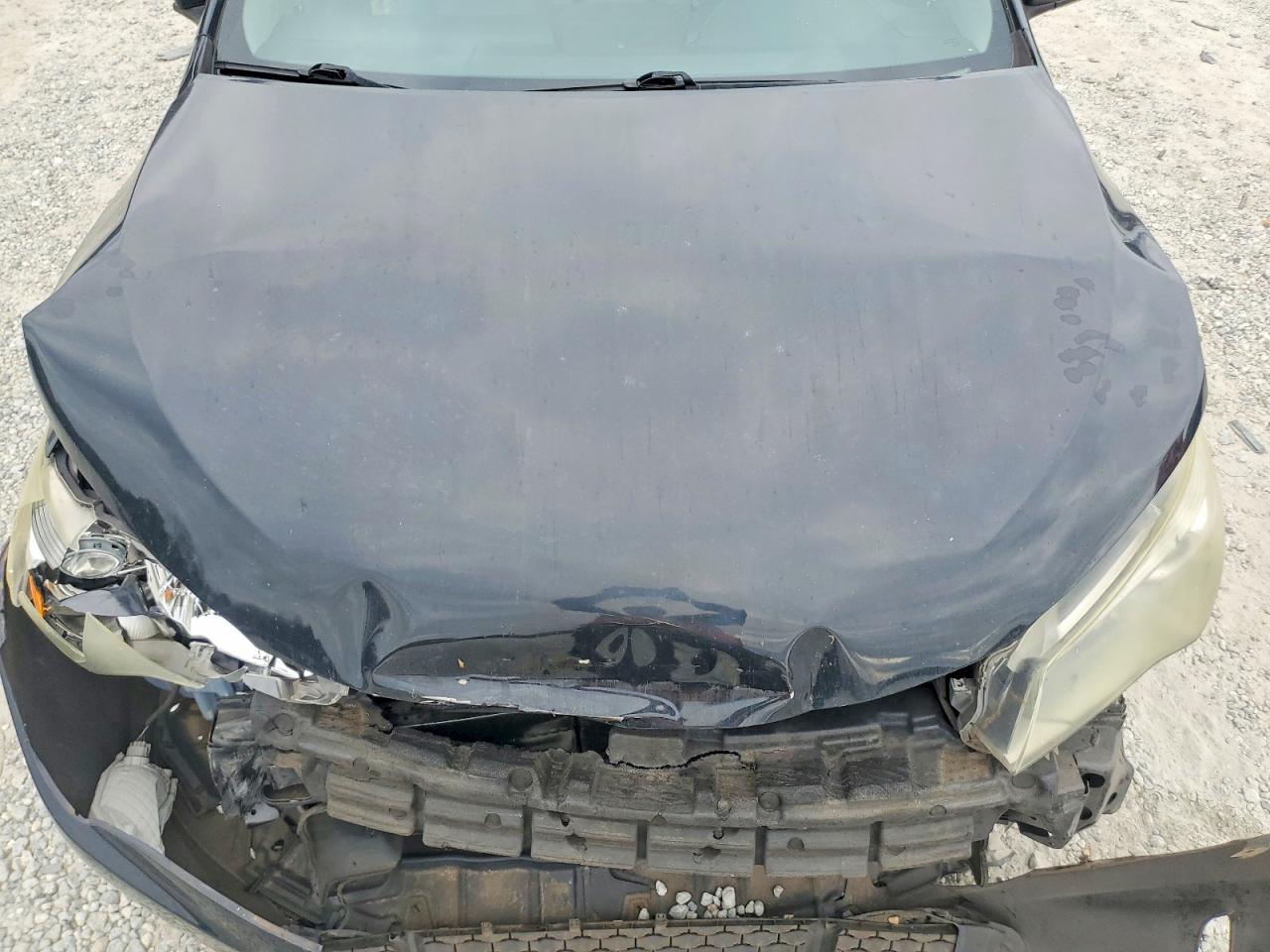2015 TOYOTA CAMRY LE photo 11