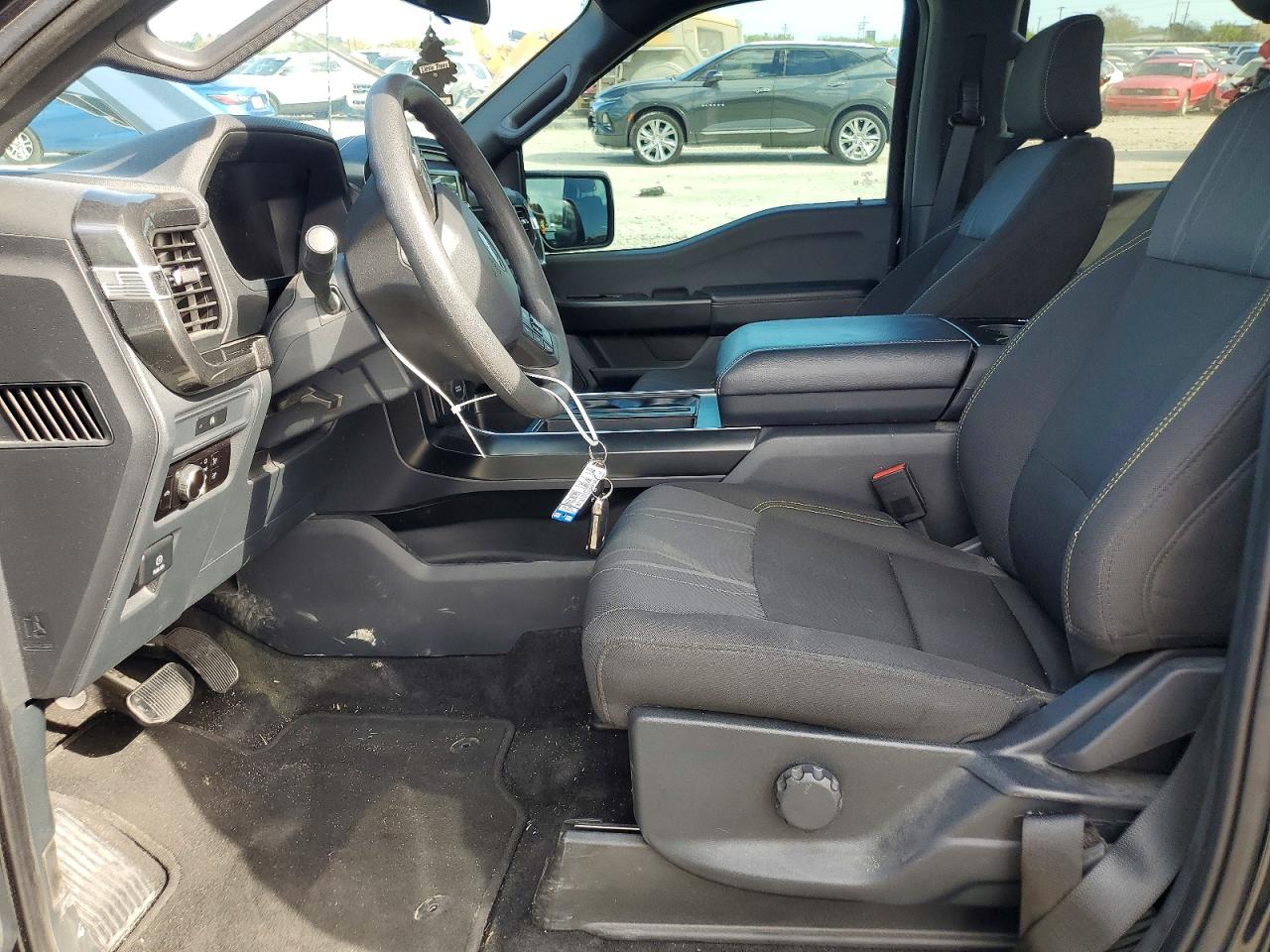 2025 FORD F150 STX photo 7