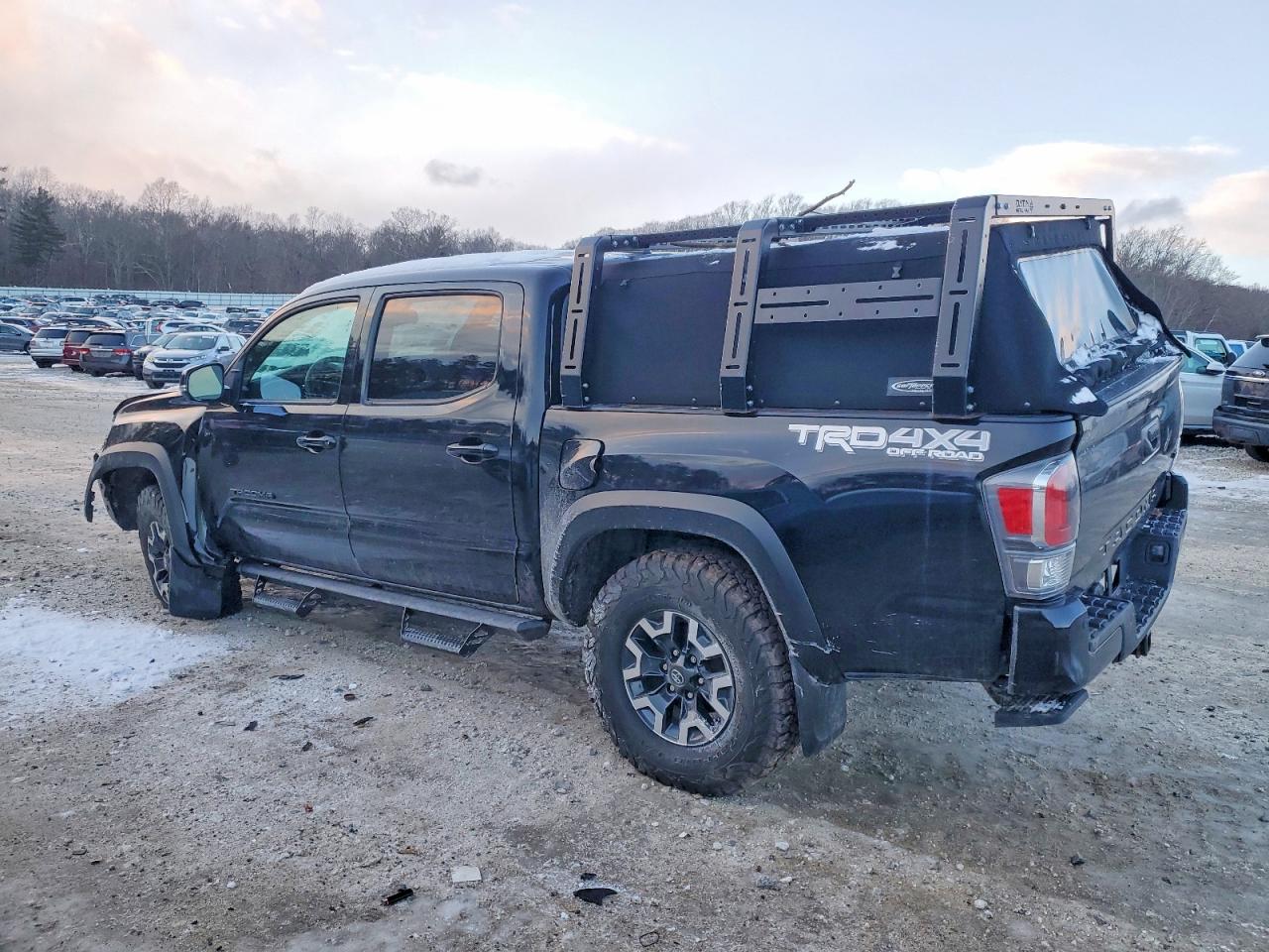 2022 TOYOTA TACOMA DOUBLE CAB photo 3