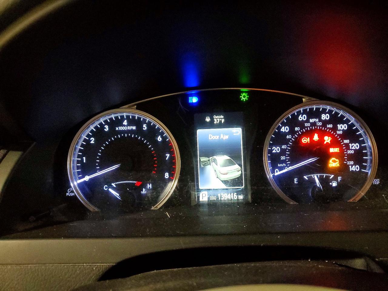 2017 TOYOTA CAMRY LE photo 25