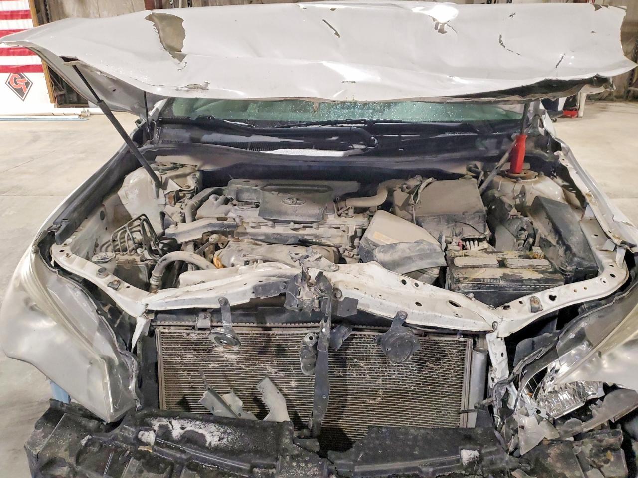2017 TOYOTA CAMRY LE photo 31