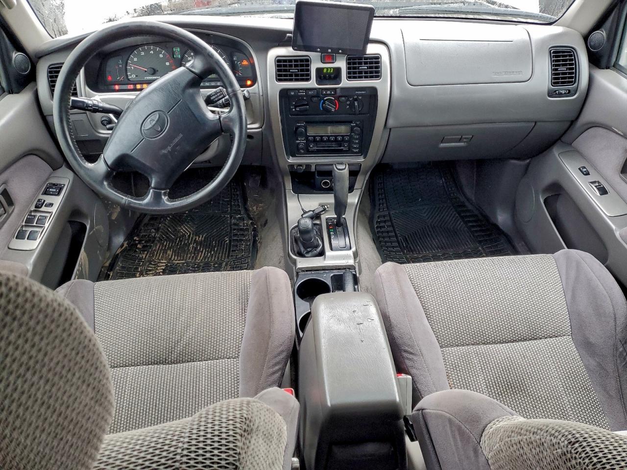 2002 TOYOTA 4RUNNER SR5 photo 8