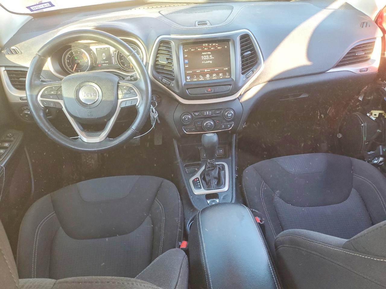 2016 JEEP CHEROKEE LATITUDE photo 8