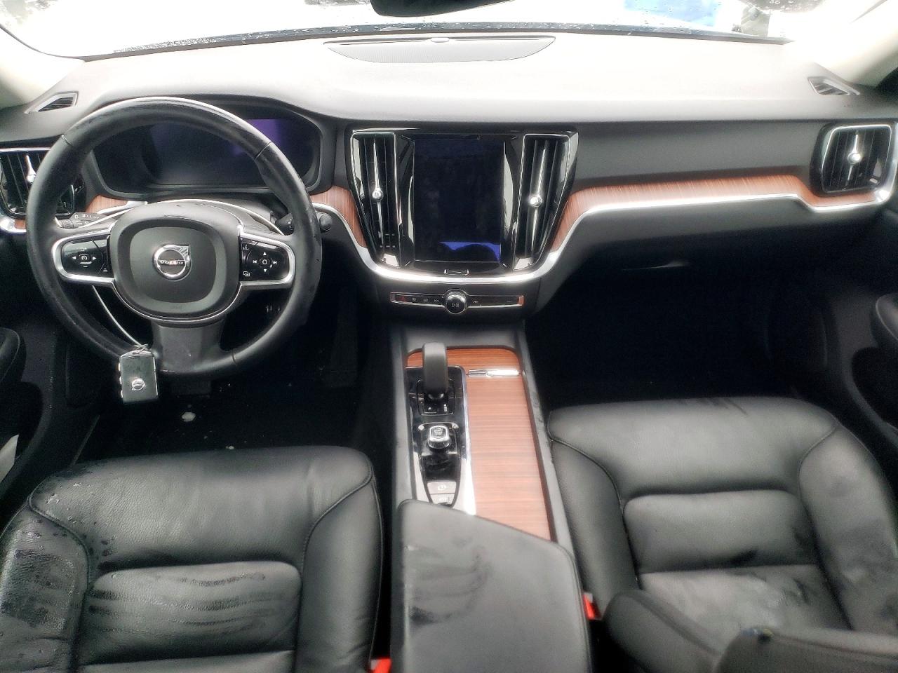 2024 VOLVO S60 PLUS photo 8