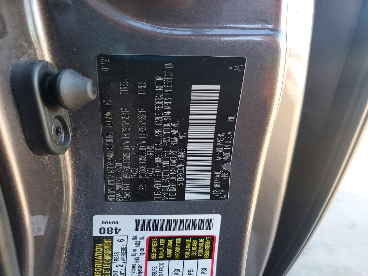 2021 TOYOTA SIENNA LE photo 14