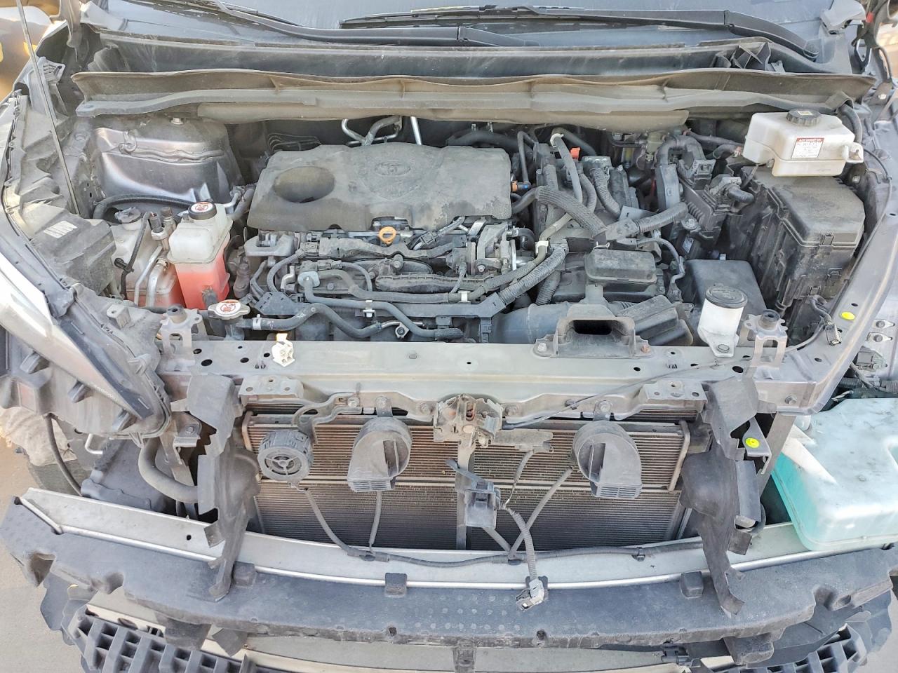 2021 TOYOTA SIENNA LE photo 12