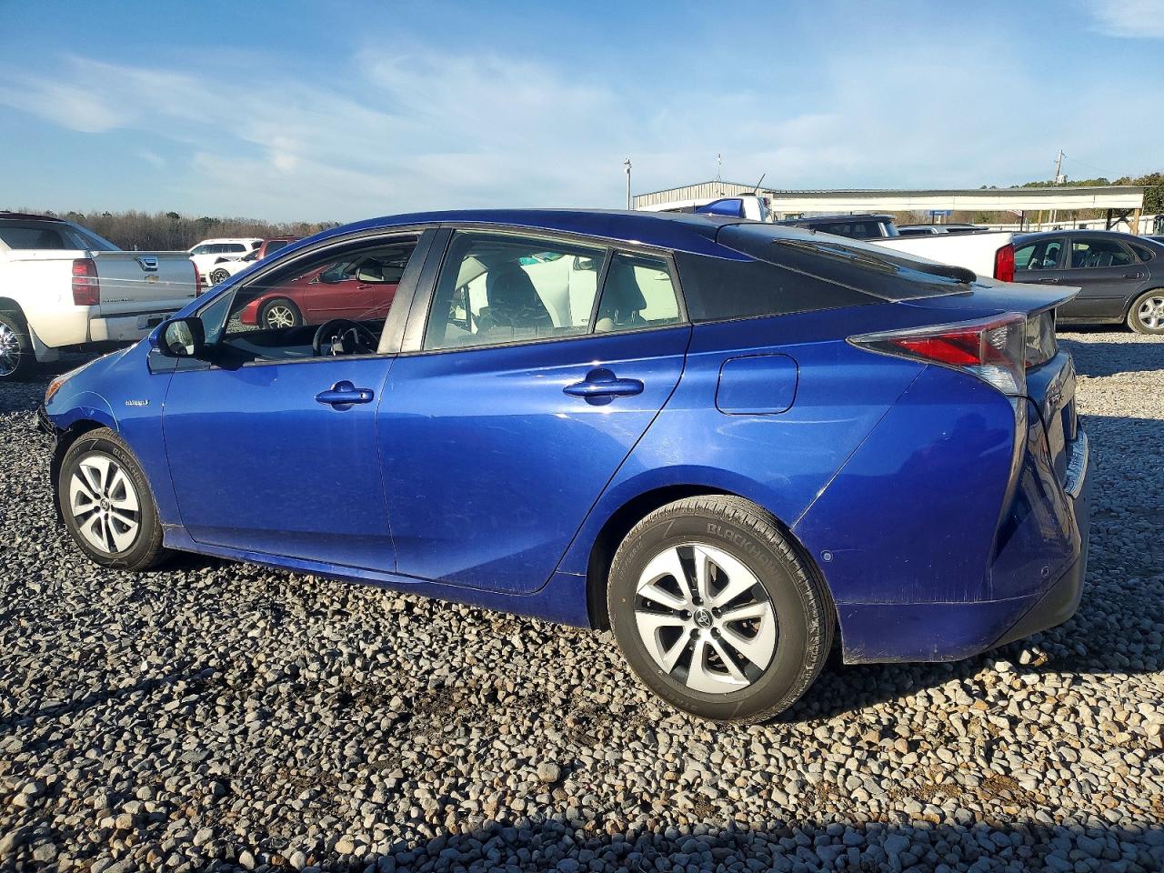 2017 TOYOTA PRIUS photo 2