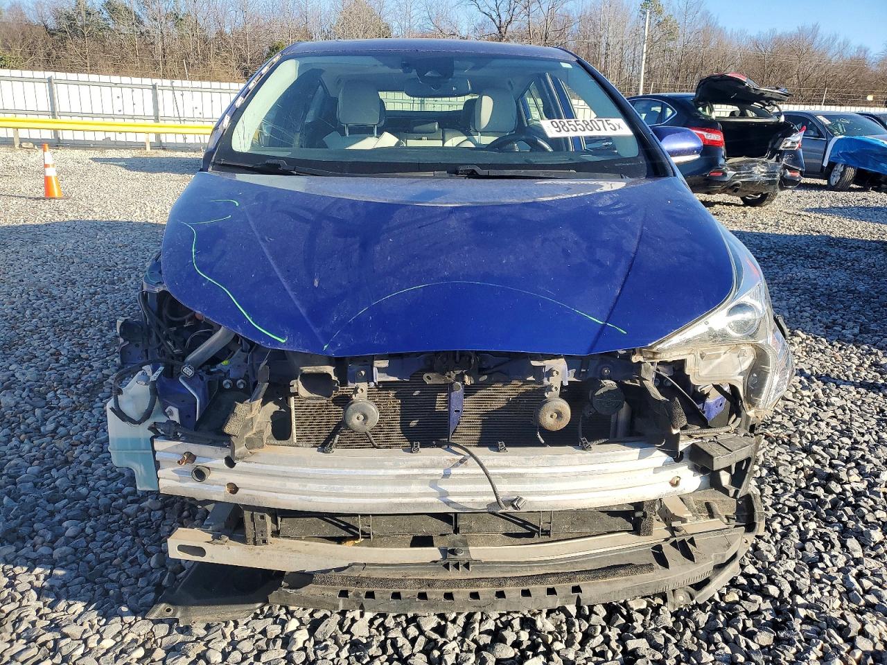 2017 TOYOTA PRIUS photo 5