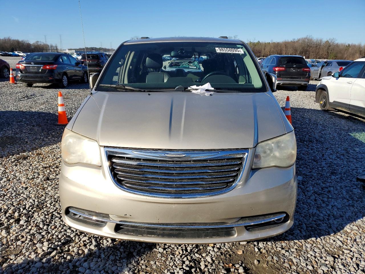2013 CHRYSLER TOWN & COUNTRY TOURING photo 5