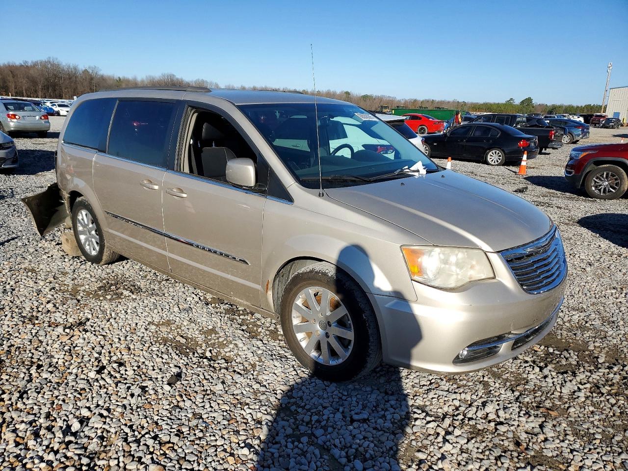 2013 CHRYSLER TOWN & COUNTRY TOURING photo 4