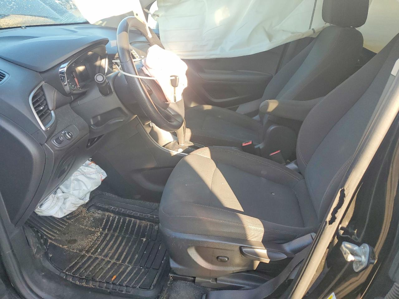 2020 CHEVROLET TRAX LS photo 7