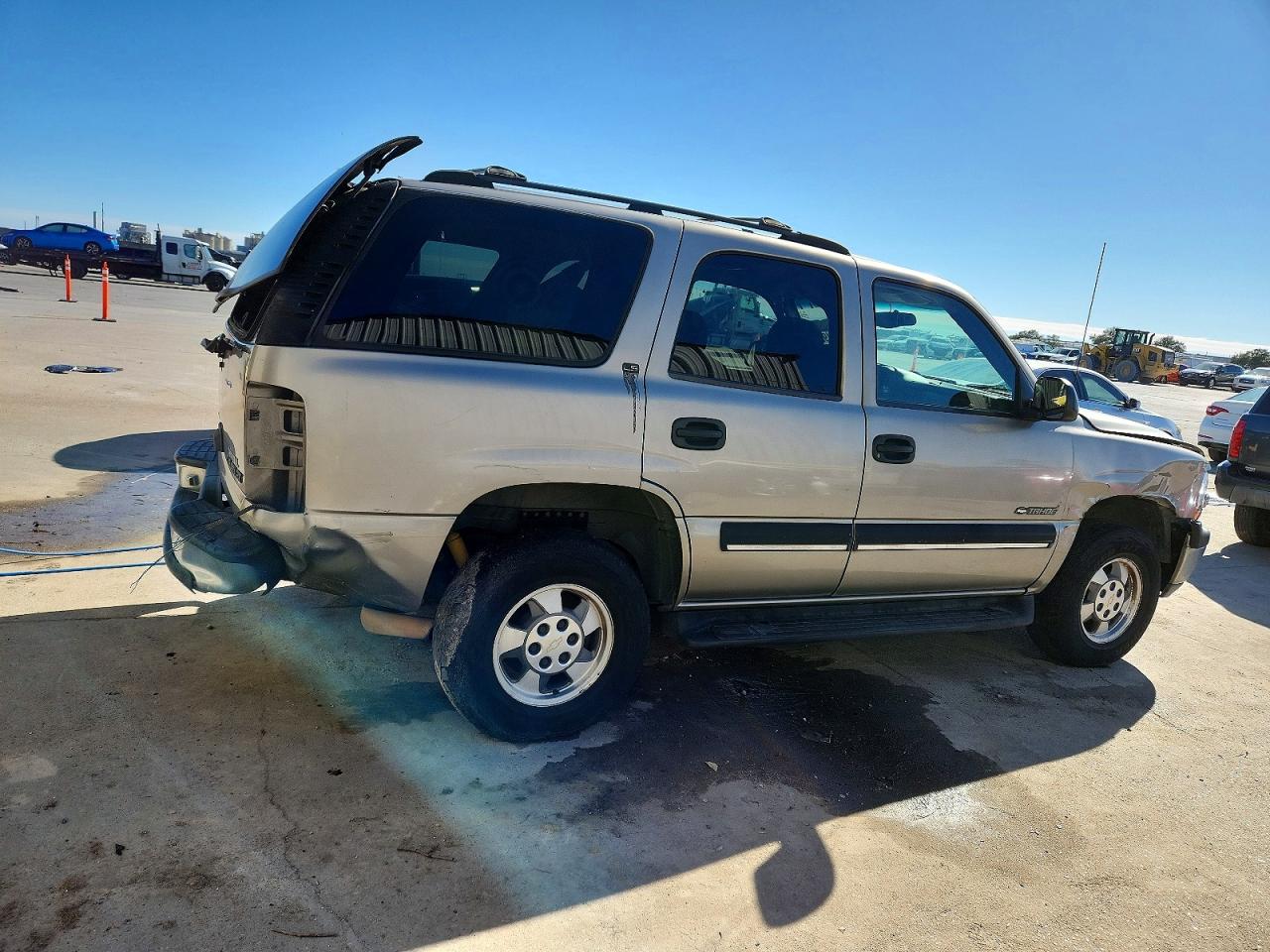 2001 CHEVROLET TAHOE C1500 photo 3