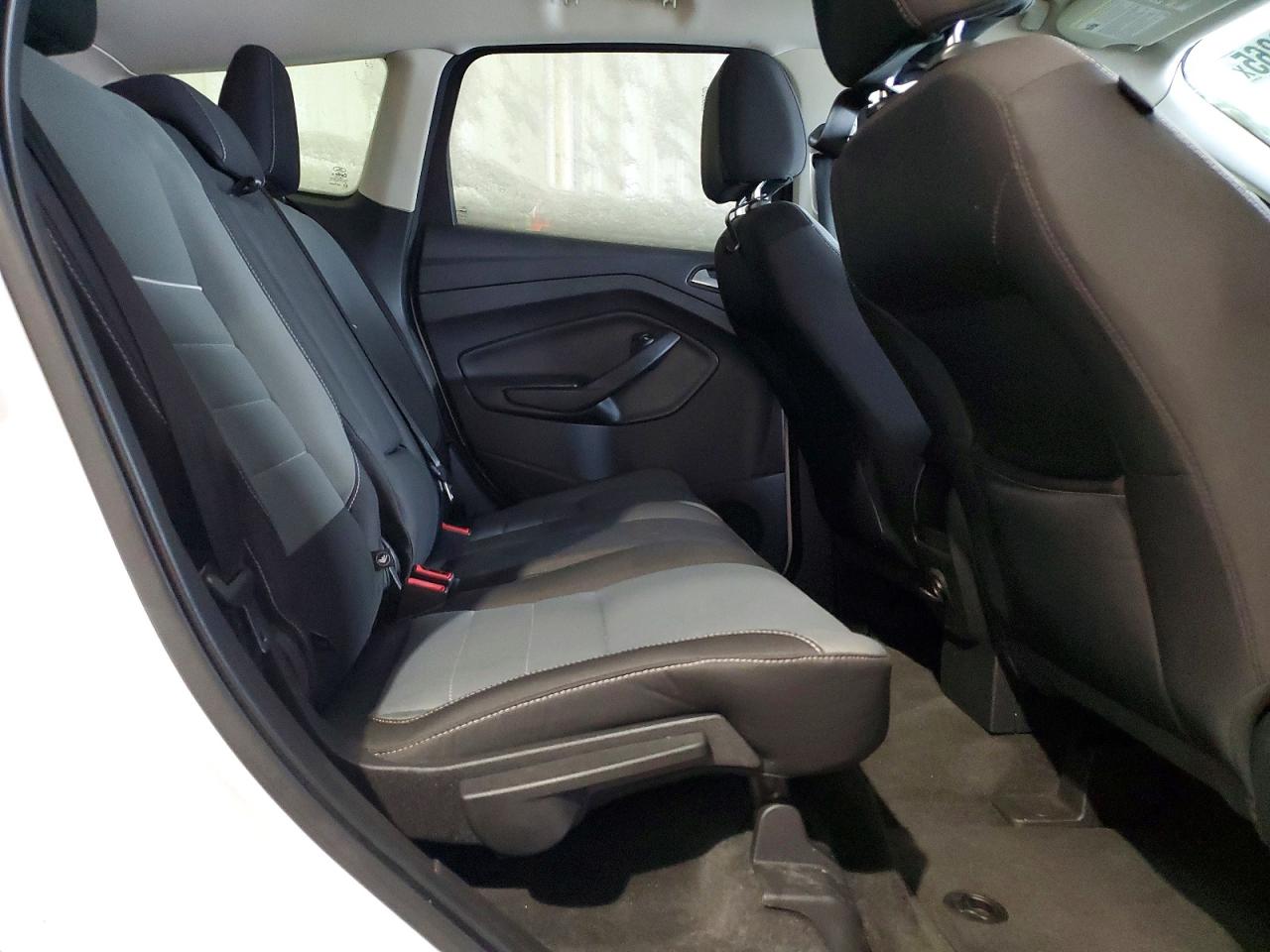 2014 FORD ESCAPE SE photo 10