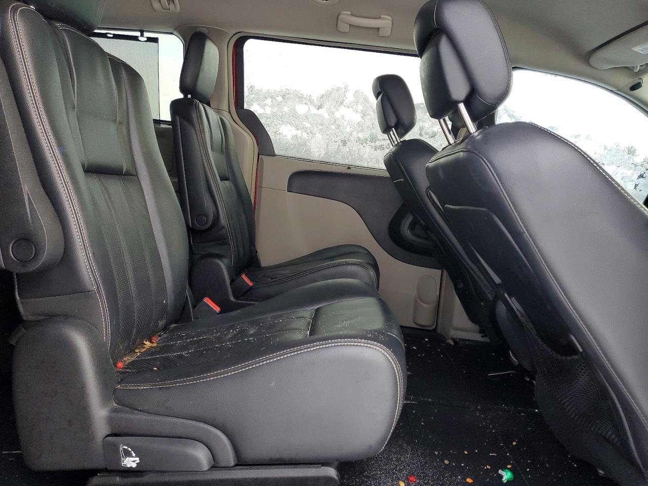 2011 CHRYSLER TOWN & COUNTRY TOURING L photo 21