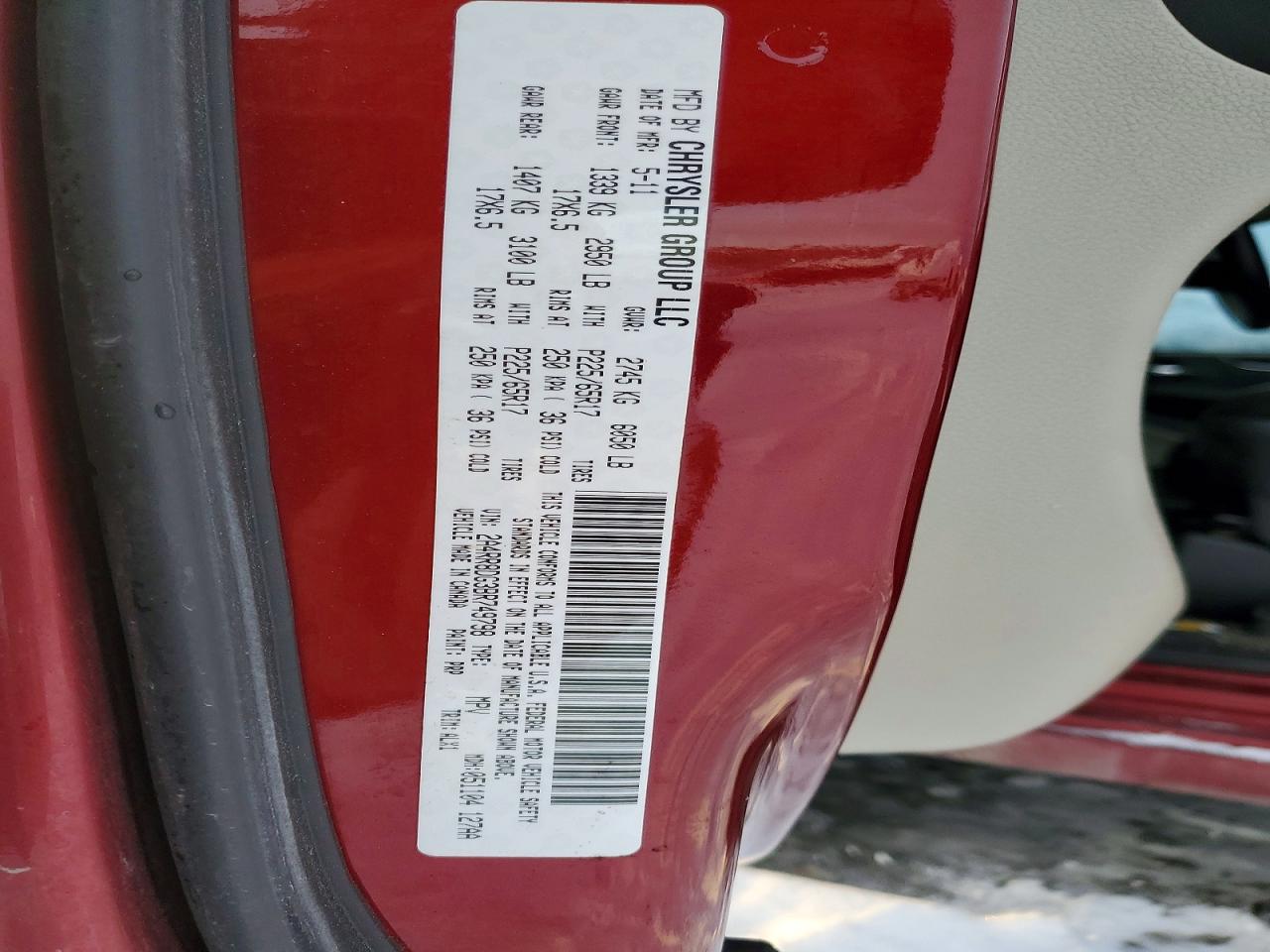 2011 CHRYSLER TOWN & COUNTRY TOURING L photo 25