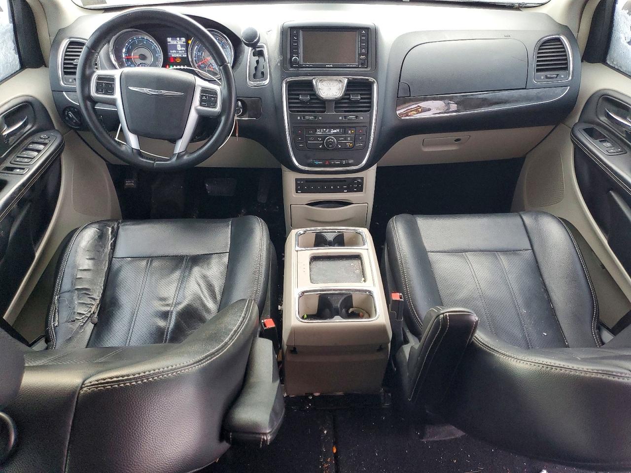 2011 CHRYSLER TOWN & COUNTRY TOURING L photo 15
