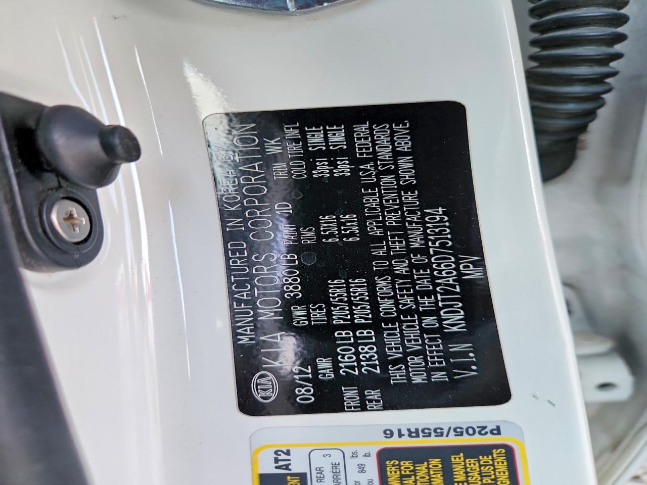 2013 KIA SOUL + photo 13