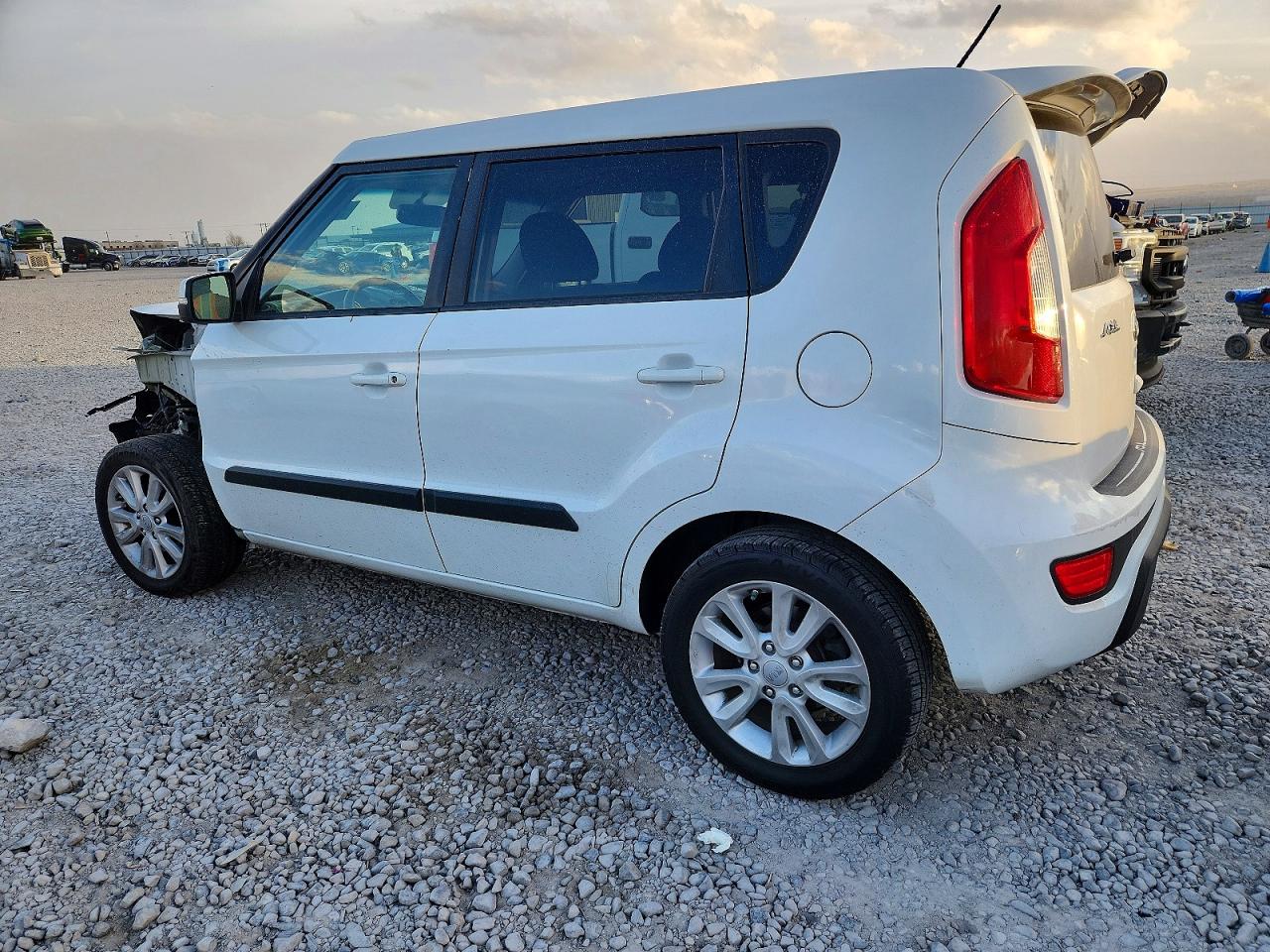2013 KIA SOUL + photo 2