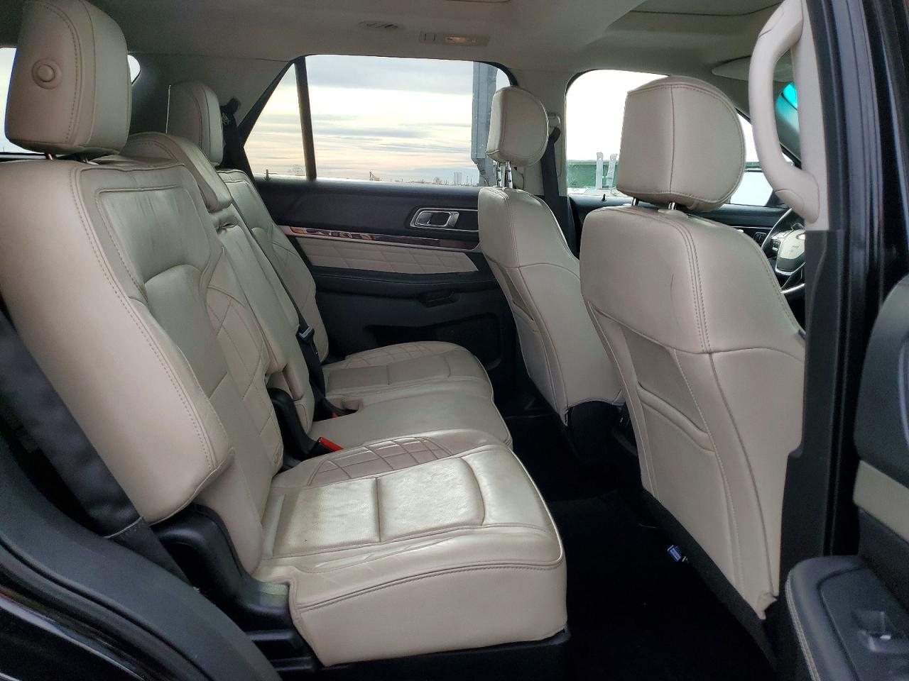 2016 FORD EXPLORER PLATINUM photo 21