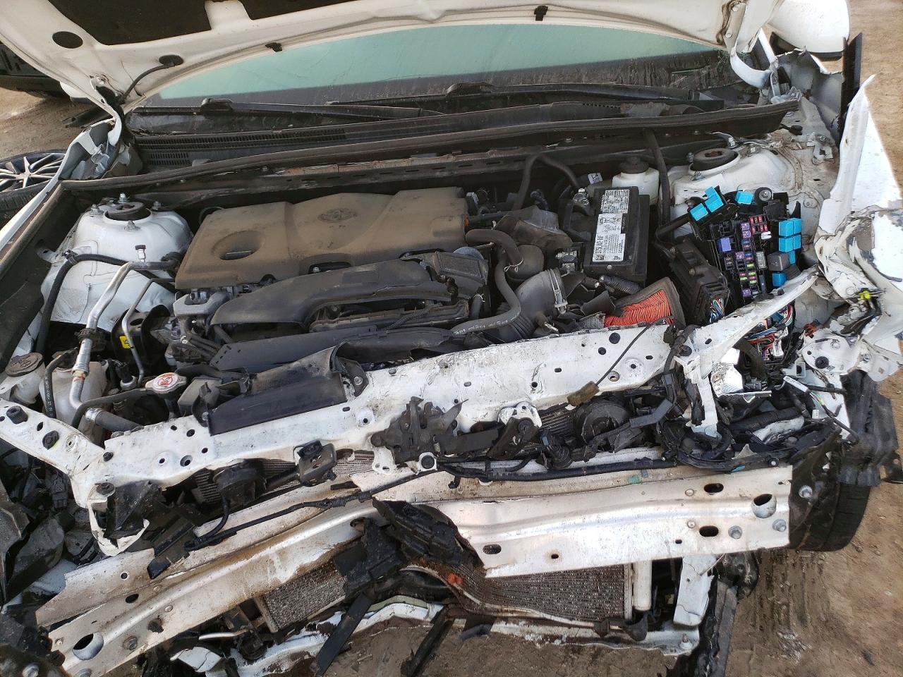 2021 TOYOTA CAMRY SE photo 11