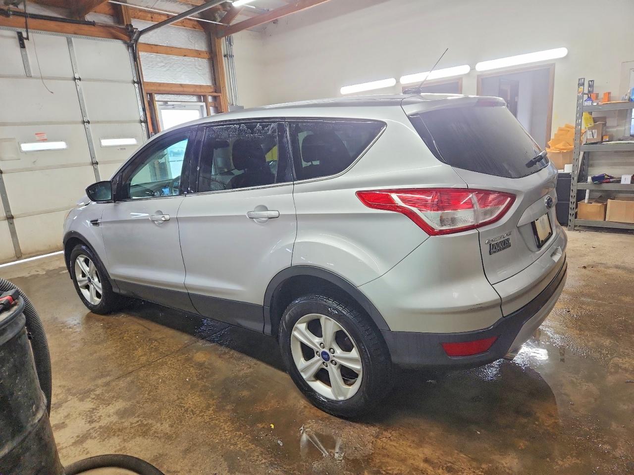 2014 FORD ESCAPE SE photo 2