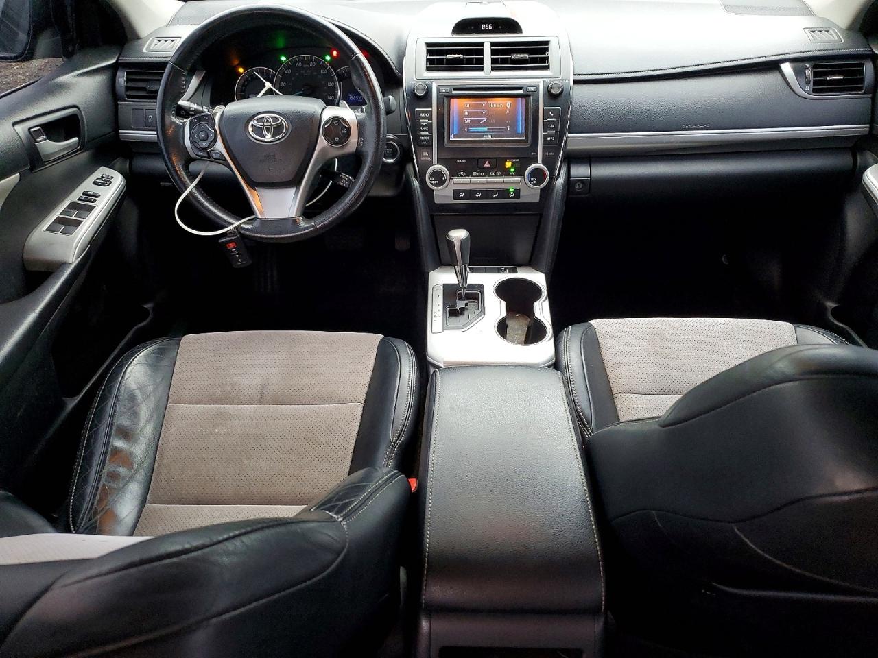 2012 TOYOTA CAMRY photo 15