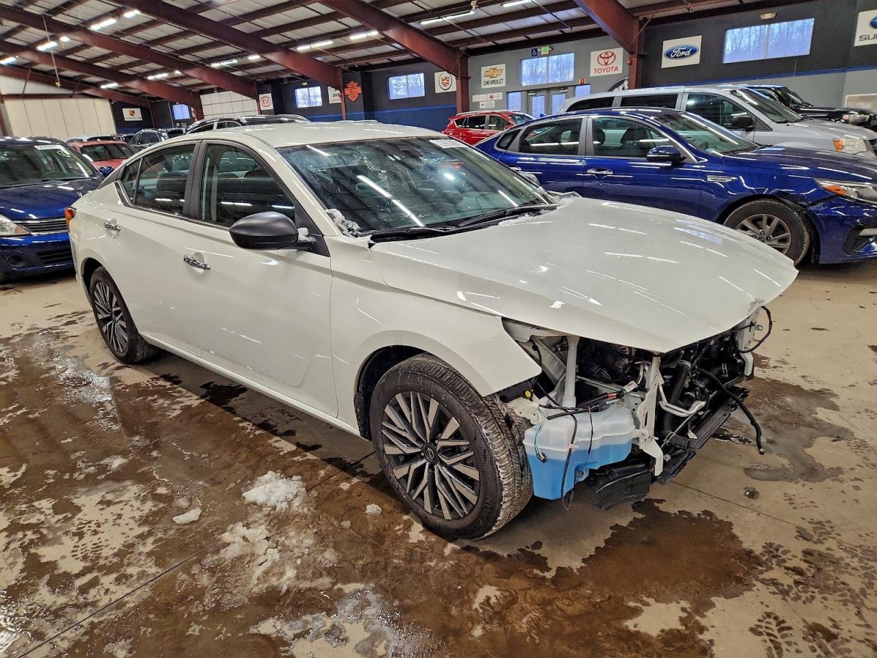2025 NISSAN ALTIMA SV photo 4
