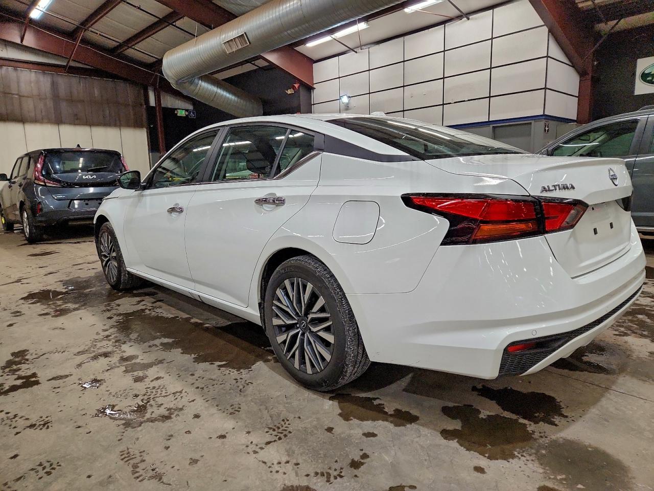 2025 NISSAN ALTIMA SV photo 2
