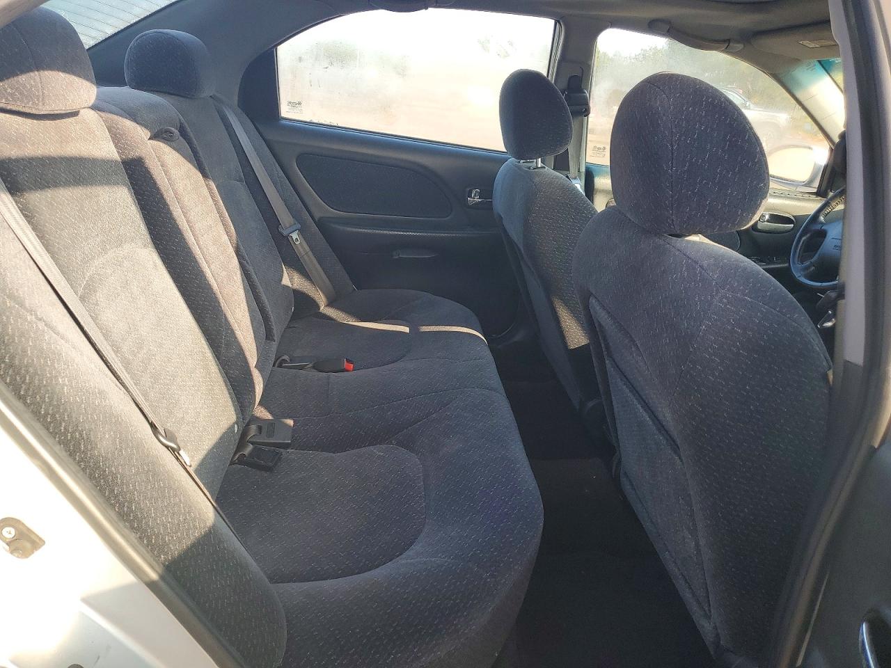 2005 HYUNDAI SONATA GL photo 10
