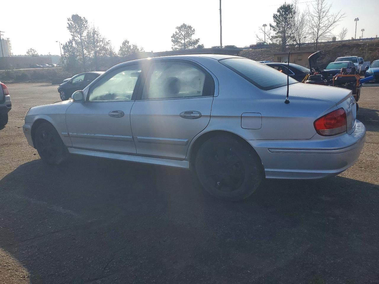2005 HYUNDAI SONATA GL photo 2