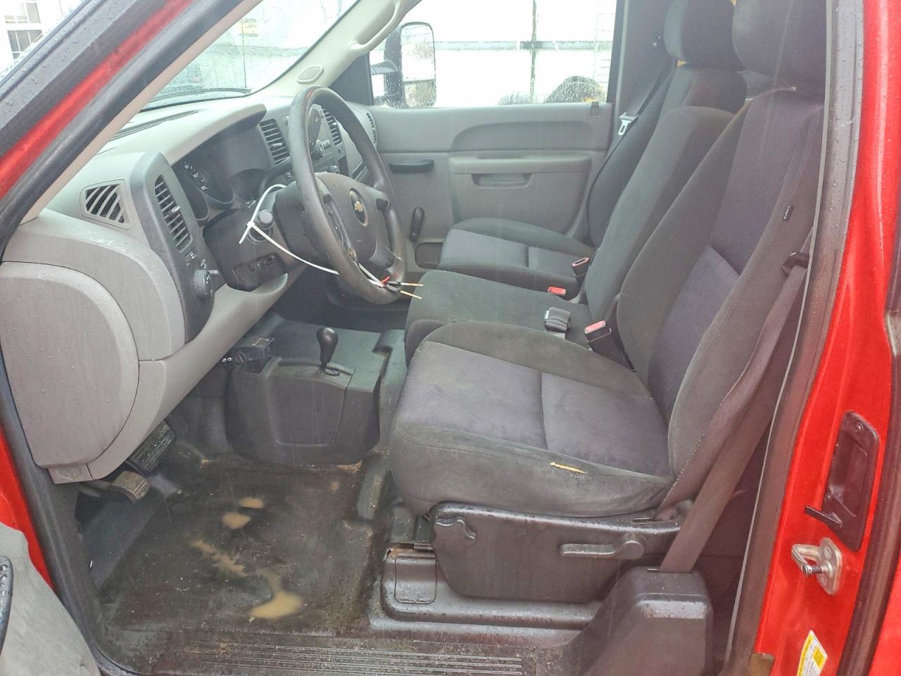 2010 CHEVROLET SILVERADO K1500 photo 7