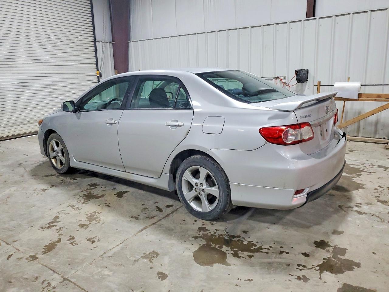 2013 TOYOTA COROLLA BASE photo 2