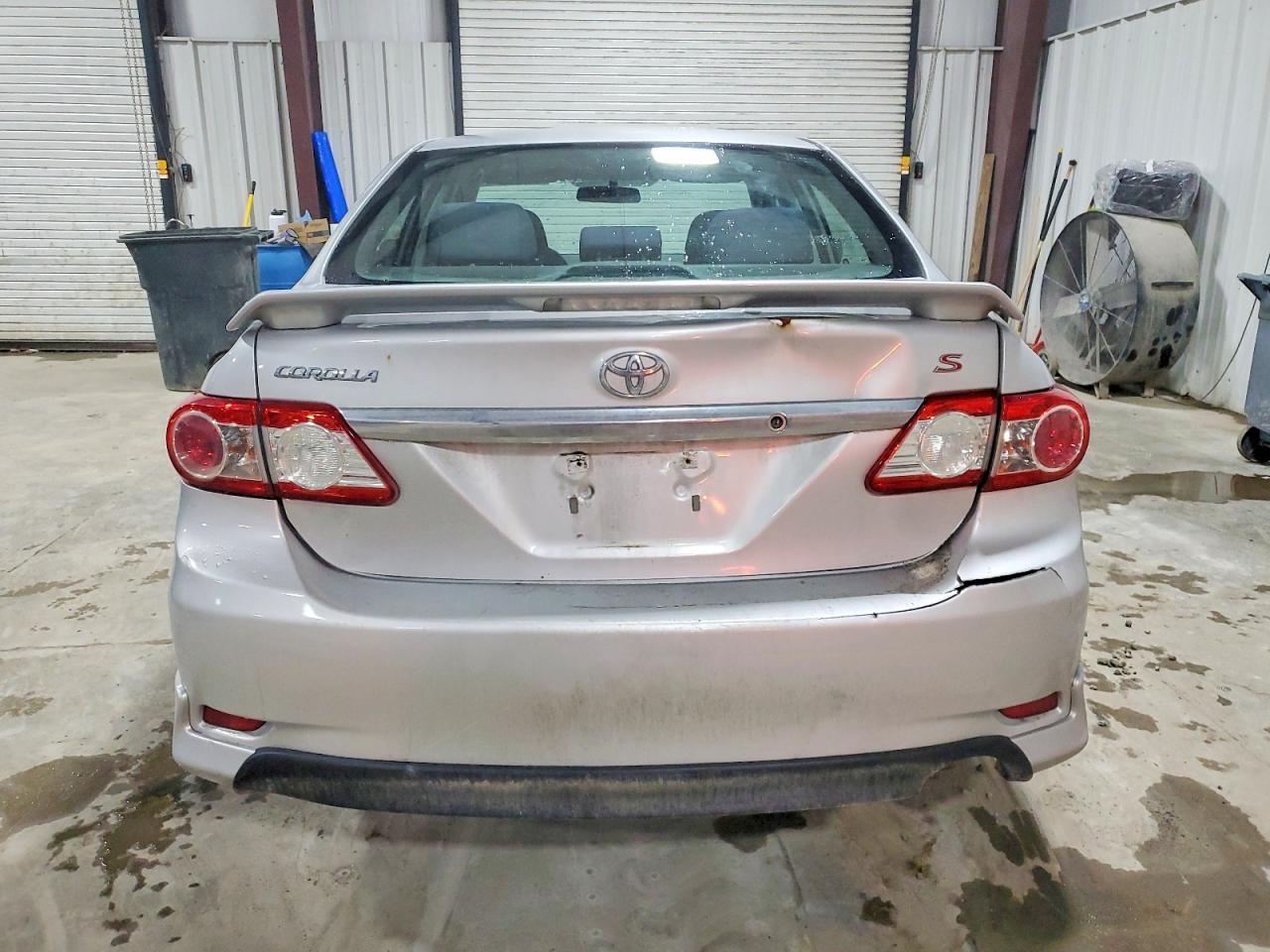 2013 TOYOTA COROLLA BASE photo 6