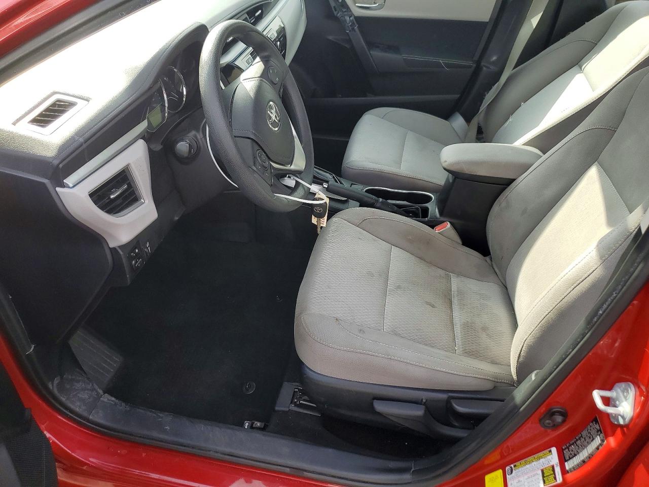 2016 TOYOTA COROLLA LE photo 13
