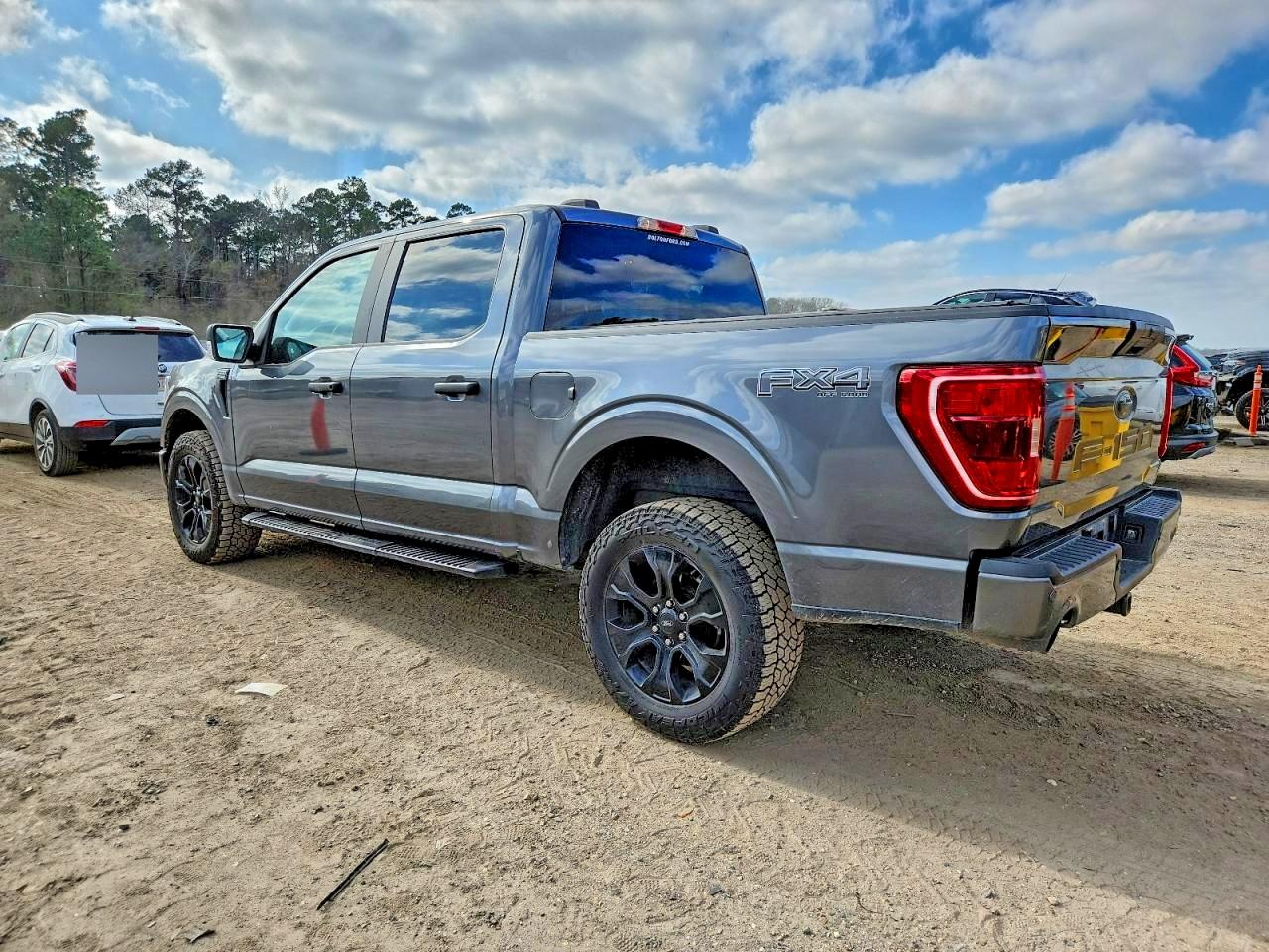 2023 FORD F150 SUPERCREW photo 2